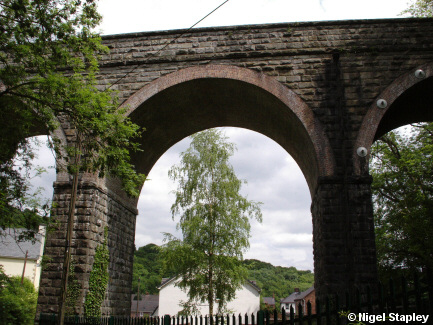 Picture of a railway viaduct