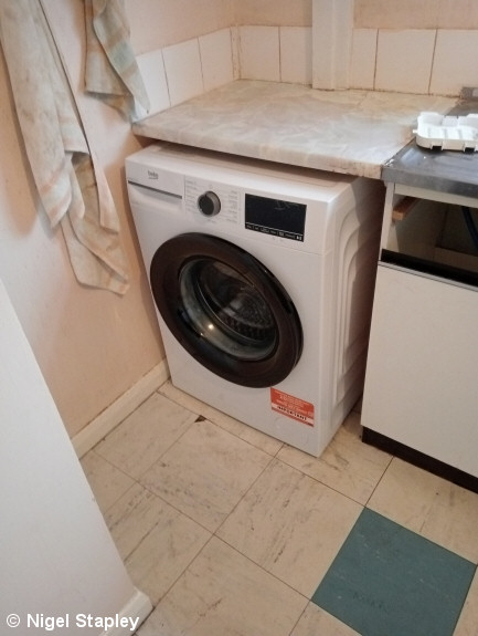 Photo of a washing machine